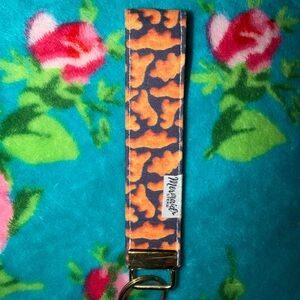 Mermaid straw brand Dino nuggets keychain